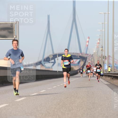 03.10.2026 - Köhlbrandbrückenlauf Jannik Wohlers http://msf.ph/oto/10709213 03.10.2026 09:39:44 Position 3  meine-sportfotos.de