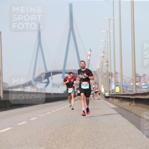 03.10.2026 - Köhlbrandbrückenlauf Jannik Wohlers http://msf.ph/oto/10709228 03.10.2026 09:39:53 Position 3  meine-sportfotos.de