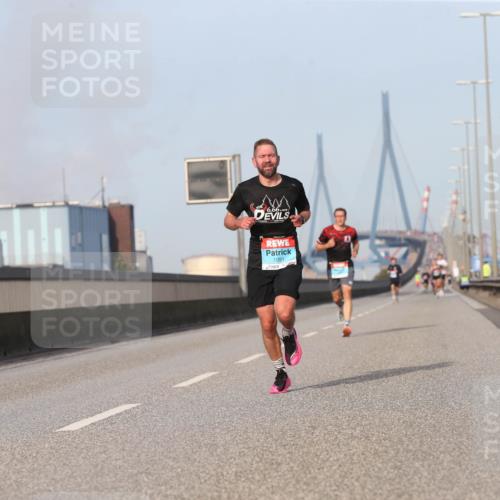 03.10.2026 - Köhlbrandbrückenlauf Jannik Wohlers http://msf.ph/oto/10709243 03.10.2026 09:39:58 Position 3 1091 meine-sportfotos.de