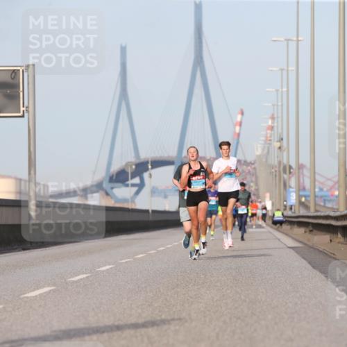 03.10.2026 - Köhlbrandbrückenlauf Jannik Wohlers http://msf.ph/oto/10709269 03.10.2026 09:40:15 Position 3  meine-sportfotos.de