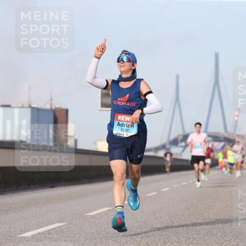 03.10.2026 - Köhlbrandbrückenlauf Jannik Wohlers http://msf.ph/oto/10709360 03.10.2026 09:40:47 Position 3 2130 meine-sportfotos.de