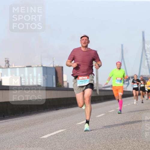 03.10.2026 - Köhlbrandbrückenlauf Jannik Wohlers http://msf.ph/oto/10709412 03.10.2026 09:41:09 Position 3 3710 meine-sportfotos.de
