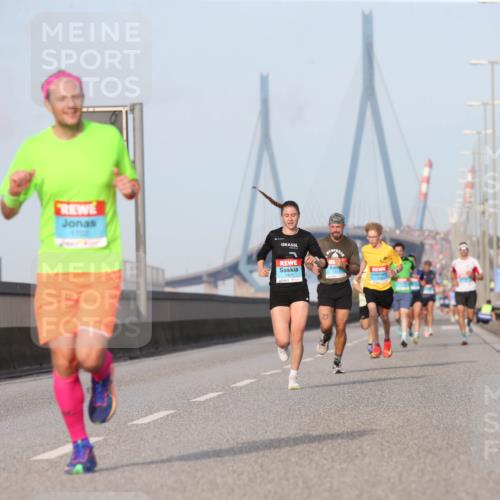 03.10.2026 - Köhlbrandbrückenlauf Jannik Wohlers http://msf.ph/oto/10709420 03.10.2026 09:41:12 Position 3 27 meine-sportfotos.de