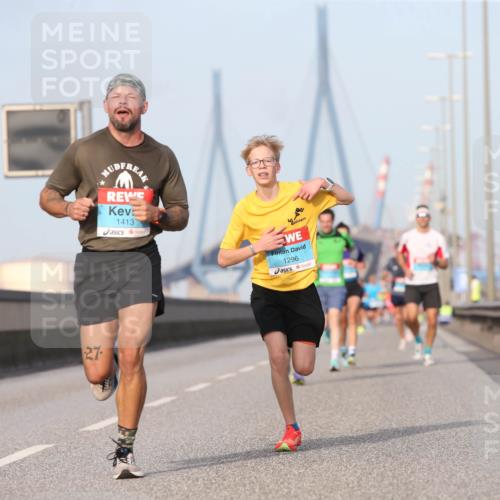 03.10.2026 - Köhlbrandbrückenlauf Jannik Wohlers http://msf.ph/oto/10709447 03.10.2026 09:41:18 Position 3 27, 1413, 1296 meine-sportfotos.de