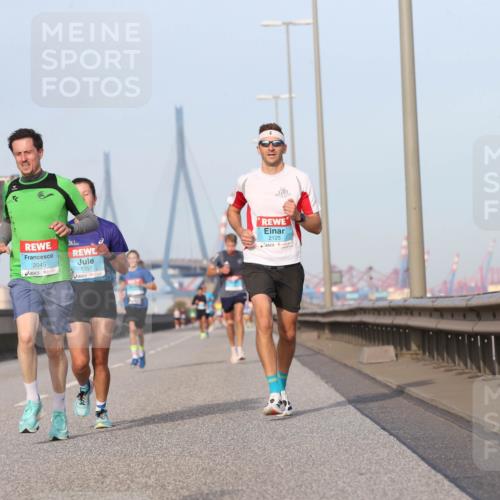 03.10.2026 - Köhlbrandbrückenlauf Jannik Wohlers http://msf.ph/oto/10709473 03.10.2026 09:41:25 Position 3 2045, 1357, 2125 meine-sportfotos.de