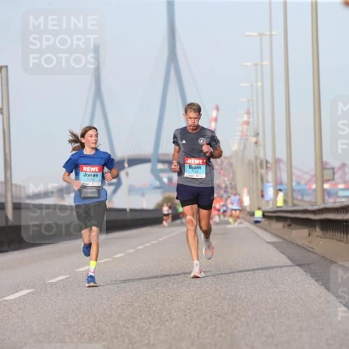 03.10.2026 - Köhlbrandbrückenlauf Jannik Wohlers http://msf.ph/oto/10709477 03.10.2026 09:41:28 Position 3 2278 meine-sportfotos.de
