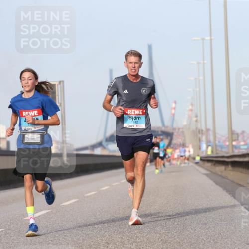 03.10.2026 - Köhlbrandbrückenlauf Jannik Wohlers http://msf.ph/oto/10709498 03.10.2026 09:41:31 Position 3 22, 1142 meine-sportfotos.de