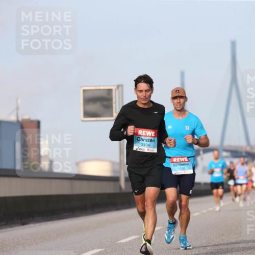 03.10.2026 - Köhlbrandbrückenlauf Jannik Wohlers http://msf.ph/oto/10709517 03.10.2026 09:41:45 Position 3 2194, 1261 meine-sportfotos.de