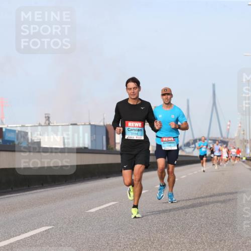 03.10.2026 - Köhlbrandbrückenlauf Jannik Wohlers http://msf.ph/oto/10709524 03.10.2026 09:41:46 Position 3 2194, 1261 meine-sportfotos.de