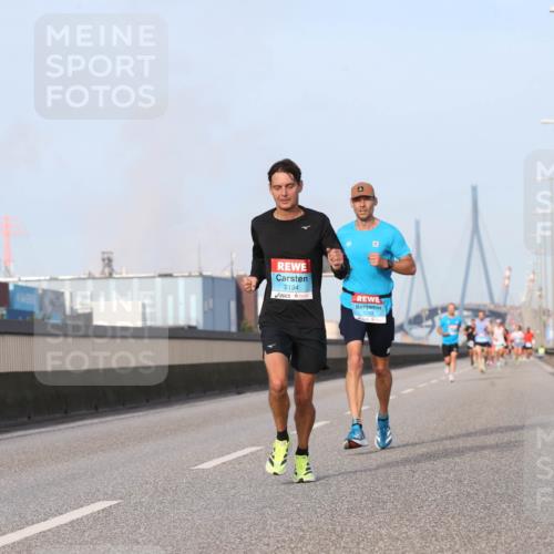03.10.2026 - Köhlbrandbrückenlauf Jannik Wohlers http://msf.ph/oto/10709526 03.10.2026 09:41:47 Position 3 2194, 3, 1261 meine-sportfotos.de