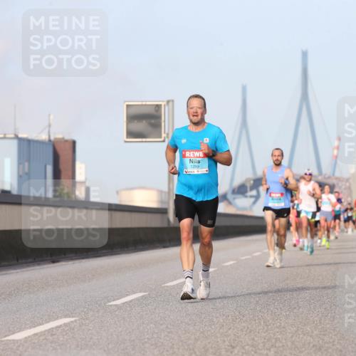 03.10.2026 - Köhlbrandbrückenlauf Jannik Wohlers http://msf.ph/oto/10709534 03.10.2026 09:41:54 Position 3 1259 meine-sportfotos.de