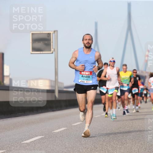 03.10.2026 - Köhlbrandbrückenlauf Jannik Wohlers http://msf.ph/oto/10709540 03.10.2026 09:41:57 Position 3 2149 meine-sportfotos.de
