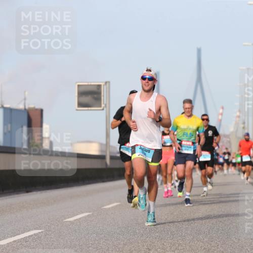 03.10.2026 - Köhlbrandbrückenlauf Jannik Wohlers http://msf.ph/oto/10709570 03.10.2026 09:42:02 Position 3  meine-sportfotos.de