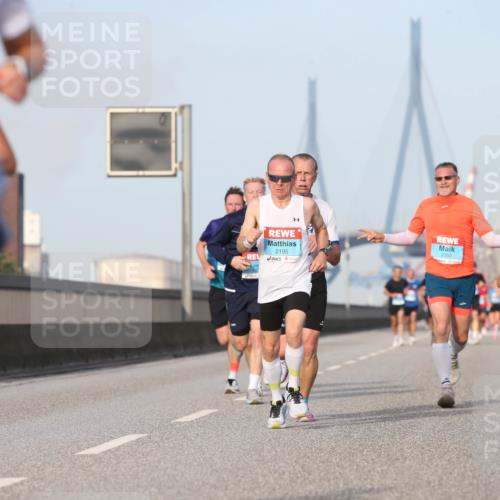 03.10.2026 - Köhlbrandbrückenlauf Jannik Wohlers http://msf.ph/oto/10709603 03.10.2026 09:42:07 Position 3 2195 meine-sportfotos.de