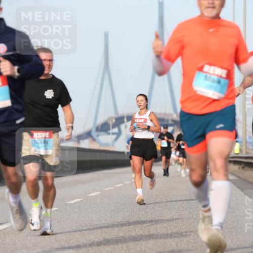 03.10.2026 - Köhlbrandbrückenlauf Jannik Wohlers http://msf.ph/oto/10709628 03.10.2026 09:42:11 Position 3 2155 meine-sportfotos.de