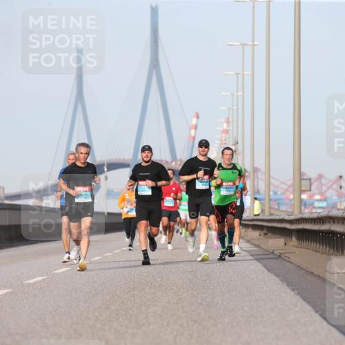 03.10.2026 - Köhlbrandbrückenlauf Jannik Wohlers http://msf.ph/oto/10709649 03.10.2026 09:42:19 Position 3  meine-sportfotos.de