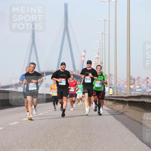 03.10.2026 - Köhlbrandbrückenlauf Jannik Wohlers http://msf.ph/oto/10709653 03.10.2026 09:42:19 Position 3  meine-sportfotos.de