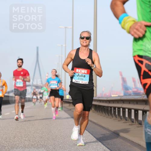 03.10.2026 - Köhlbrandbrückenlauf Jannik Wohlers http://msf.ph/oto/10709702 03.10.2026 09:42:29 Position 3 2339, 2046 meine-sportfotos.de