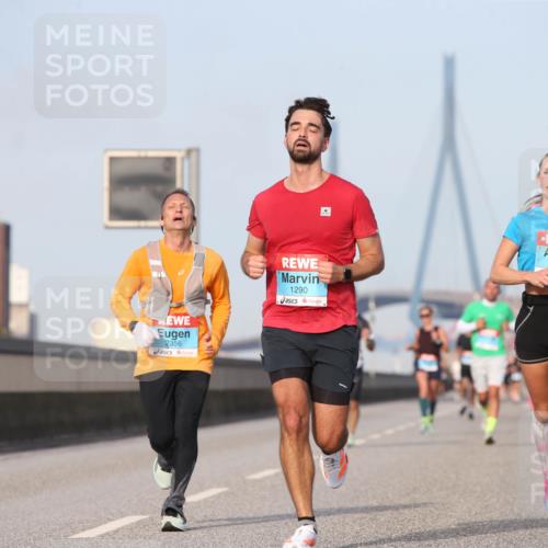 03.10.2026 - Köhlbrandbrückenlauf Jannik Wohlers http://msf.ph/oto/10709706 03.10.2026 09:42:30 Position 3 2356, 1290, 1523 meine-sportfotos.de