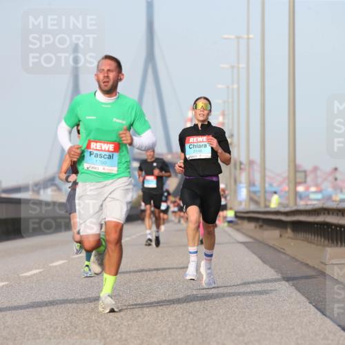 03.10.2026 - Köhlbrandbrückenlauf Jannik Wohlers http://msf.ph/oto/10709736 03.10.2026 09:42:38 Position 3 2148, 1760 meine-sportfotos.de