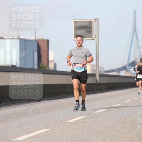 03.10.2026 - Köhlbrandbrückenlauf Jannik Wohlers http://msf.ph/oto/10709778 03.10.2026 09:42:53 Position 3 2206 meine-sportfotos.de