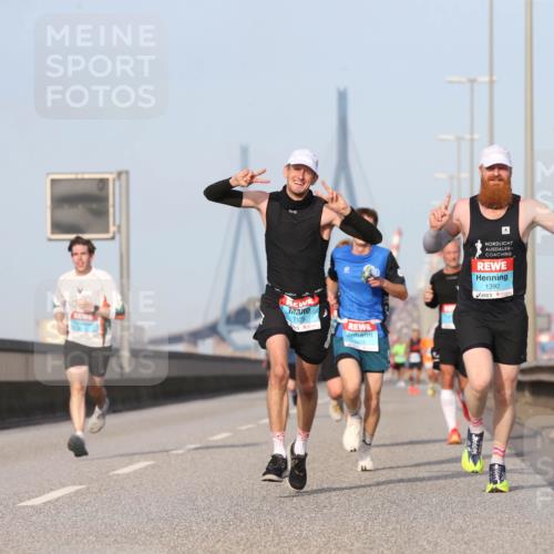 03.10.2026 - Köhlbrandbrückenlauf Jannik Wohlers http://msf.ph/oto/10709827 03.10.2026 09:43:04 Position 3 2126, 1392 meine-sportfotos.de