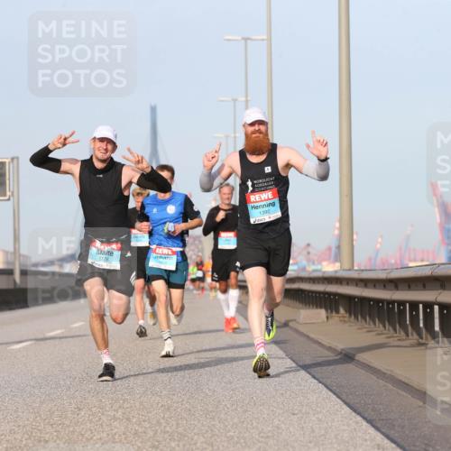 03.10.2026 - Köhlbrandbrückenlauf Jannik Wohlers http://msf.ph/oto/10709830 03.10.2026 09:43:05 Position 3 2126, 1392 meine-sportfotos.de