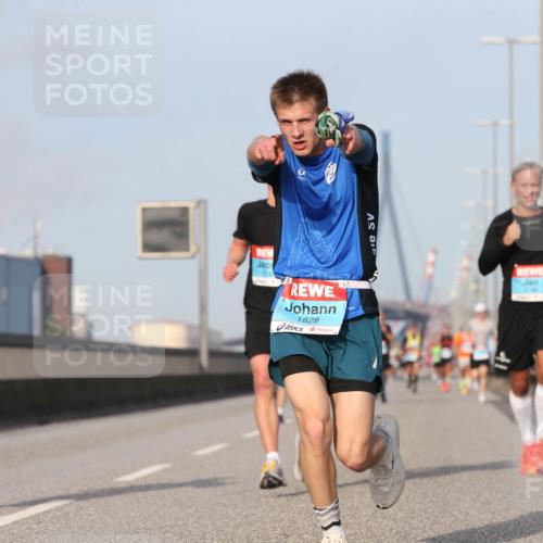 03.10.2026 - Köhlbrandbrückenlauf Jannik Wohlers http://msf.ph/oto/10709853 03.10.2026 09:43:07 Position 3 1828 meine-sportfotos.de
