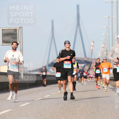 03.10.2026 - Köhlbrandbrückenlauf Jannik Wohlers http://msf.ph/oto/10709885 03.10.2026 09:43:15 Position 3 1066, 2133, 3771 meine-sportfotos.de