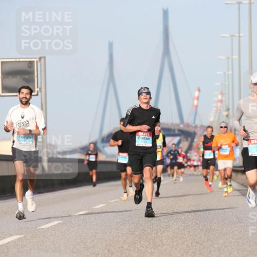 03.10.2026 - Köhlbrandbrückenlauf Jannik Wohlers http://msf.ph/oto/10709887 03.10.2026 09:43:15 Position 3 1066, 2133, 3771 meine-sportfotos.de