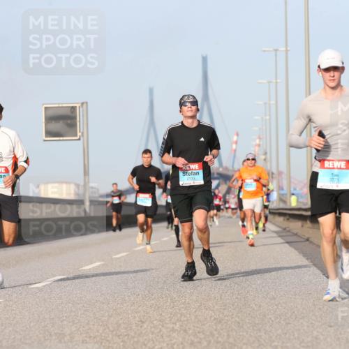 03.10.2026 - Köhlbrandbrückenlauf Jannik Wohlers http://msf.ph/oto/10709897 03.10.2026 09:43:18 Position 3 1066, 2133, 3771 meine-sportfotos.de