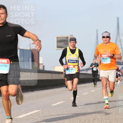 03.10.2026 - Köhlbrandbrückenlauf Jannik Wohlers http://msf.ph/oto/10709926 03.10.2026 09:43:23 Position 3 2114, 1342, 2237 meine-sportfotos.de