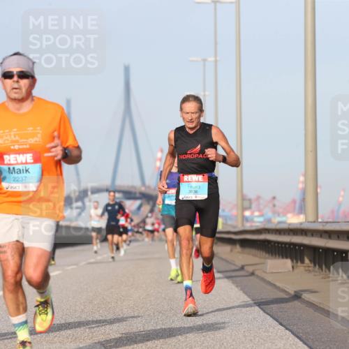 03.10.2026 - Köhlbrandbrückenlauf Jannik Wohlers http://msf.ph/oto/10709934 03.10.2026 09:43:25 Position 3 42, 101, 2237, 3836 meine-sportfotos.de