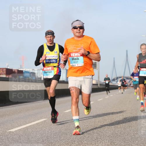 03.10.2026 - Köhlbrandbrückenlauf Jannik Wohlers http://msf.ph/oto/10709943 03.10.2026 09:43:26 Position 3 1342, 2237, 04, 25, 3, 50, 25 meine-sportfotos.de