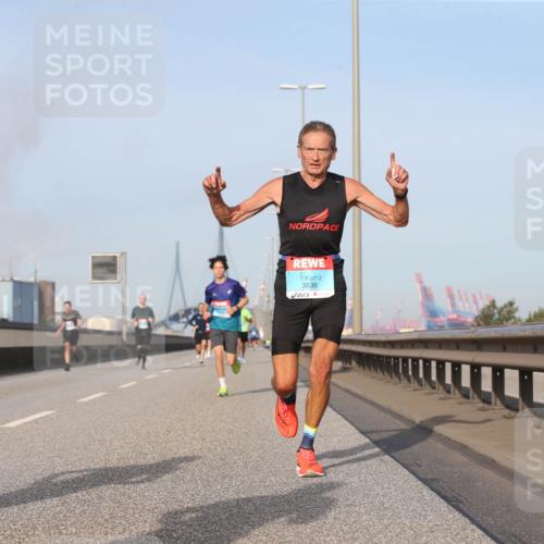 03.10.2026 - Köhlbrandbrückenlauf Jannik Wohlers http://msf.ph/oto/10709947 03.10.2026 09:43:27 Position 3 3836 meine-sportfotos.de