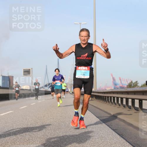 03.10.2026 - Köhlbrandbrückenlauf Jannik Wohlers http://msf.ph/oto/10709949 03.10.2026 09:43:27 Position 3 3836 meine-sportfotos.de