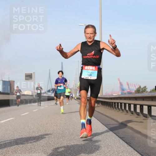 03.10.2026 - Köhlbrandbrückenlauf Jannik Wohlers http://msf.ph/oto/10709953 03.10.2026 09:43:27 Position 3 3836 meine-sportfotos.de