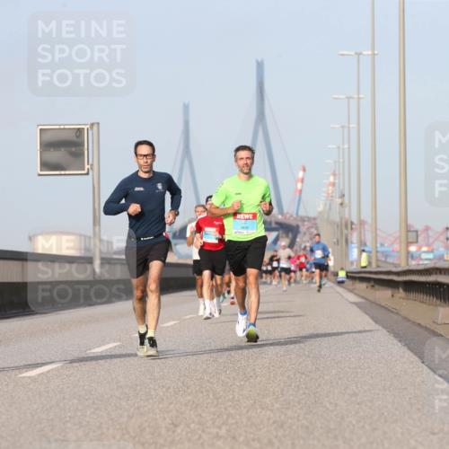 03.10.2026 - Köhlbrandbrückenlauf Jannik Wohlers http://msf.ph/oto/10709980 03.10.2026 09:43:33 Position 3 1973, 3830 meine-sportfotos.de