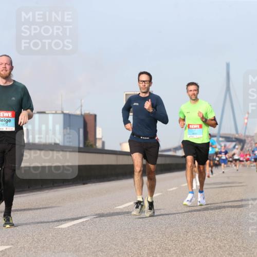 03.10.2026 - Köhlbrandbrückenlauf Jannik Wohlers http://msf.ph/oto/10709985 03.10.2026 09:43:34 Position 3 1973, 3830 meine-sportfotos.de