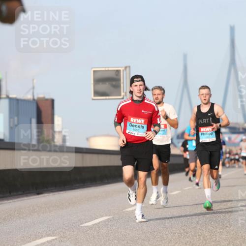 03.10.2026 - Köhlbrandbrückenlauf Jannik Wohlers http://msf.ph/oto/10710009 03.10.2026 09:43:38 Position 3 1553, 1360 meine-sportfotos.de