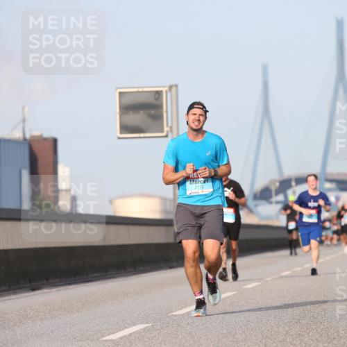 03.10.2026 - Köhlbrandbrückenlauf Jannik Wohlers http://msf.ph/oto/10710046 03.10.2026 09:43:43 Position 3 2175 meine-sportfotos.de