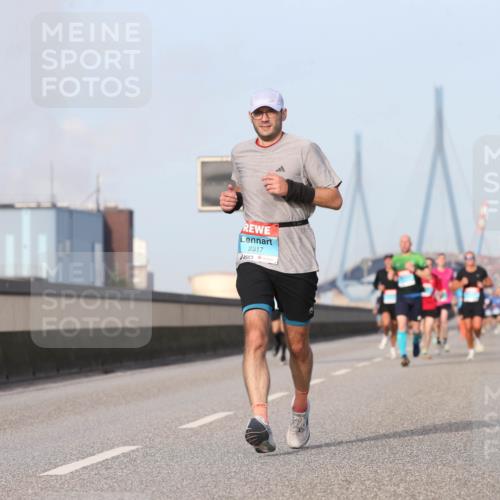 03.10.2026 - Köhlbrandbrückenlauf Jannik Wohlers http://msf.ph/oto/10710129 03.10.2026 09:43:56 Position 3 2317 meine-sportfotos.de