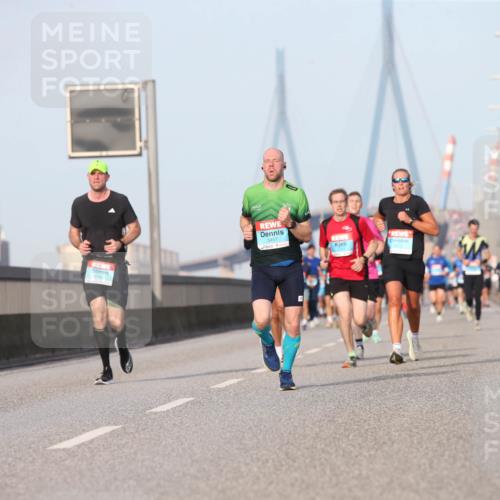03.10.2026 - Köhlbrandbrückenlauf Jannik Wohlers http://msf.ph/oto/10710131 03.10.2026 09:43:59 Position 3 3457 meine-sportfotos.de