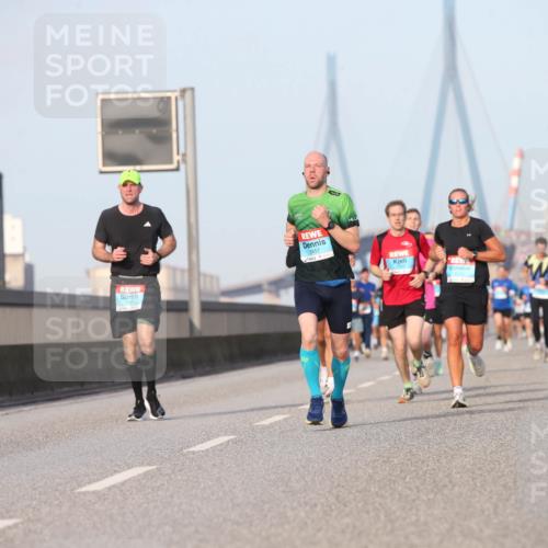 03.10.2026 - Köhlbrandbrückenlauf Jannik Wohlers http://msf.ph/oto/10710133 03.10.2026 09:43:59 Position 3 3457 meine-sportfotos.de