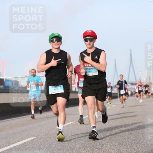 03.10.2026 - Köhlbrandbrückenlauf Jannik Wohlers http://msf.ph/oto/10710312 03.10.2026 09:44:25 Position 3 1115, 1114 meine-sportfotos.de