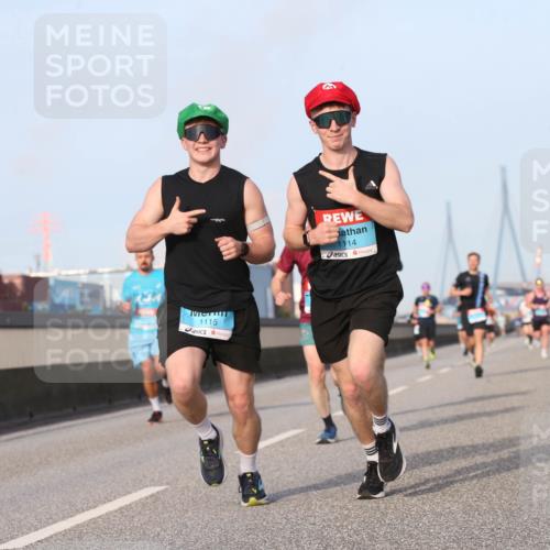 03.10.2026 - Köhlbrandbrückenlauf Jannik Wohlers http://msf.ph/oto/10710320 03.10.2026 09:44:25 Position 3 1115, 1114 meine-sportfotos.de
