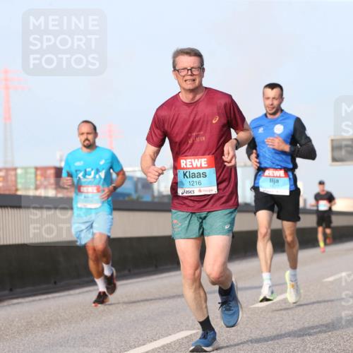 03.10.2026 - Köhlbrandbrückenlauf Jannik Wohlers http://msf.ph/oto/10710331 03.10.2026 09:44:27 Position 3 42, 195, 1216 meine-sportfotos.de