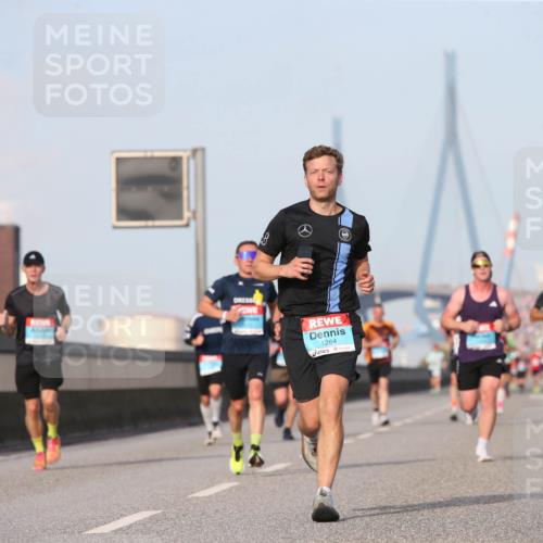 03.10.2026 - Köhlbrandbrückenlauf Jannik Wohlers http://msf.ph/oto/10710350 03.10.2026 09:44:28 Position 3 1264 meine-sportfotos.de