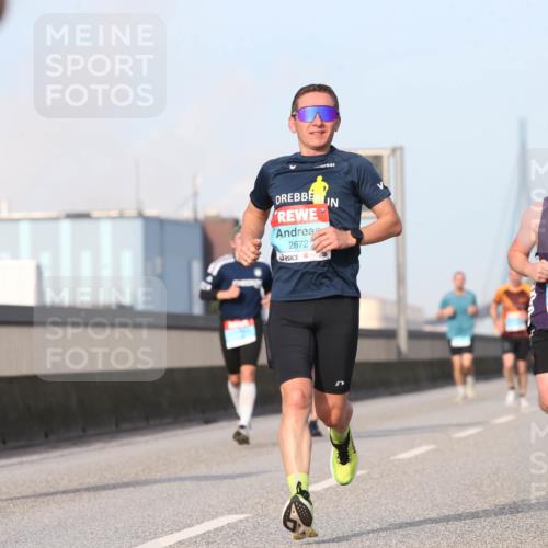 03.10.2026 - Köhlbrandbrückenlauf Jannik Wohlers http://msf.ph/oto/10710397 03.10.2026 09:44:32 Position 3 2672, 2216 meine-sportfotos.de