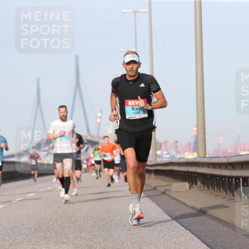 03.10.2026 - Köhlbrandbrückenlauf Jannik Wohlers http://msf.ph/oto/10710416 03.10.2026 09:44:36 Position 3 1204 meine-sportfotos.de